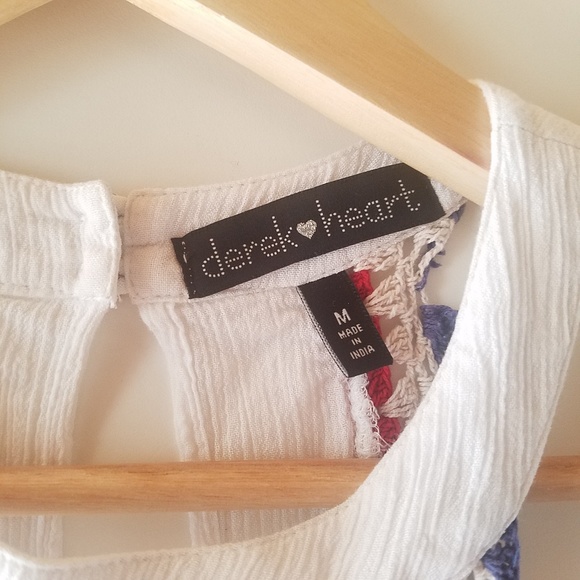 Derek Heart Crochet sleeveless halter top Medium - Picture 6 of 6